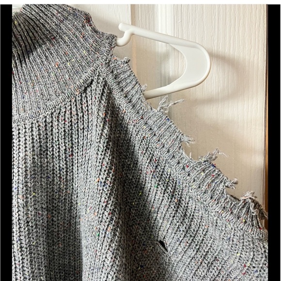 New Distressed and Frayed Sweater - Picture 8 of 12